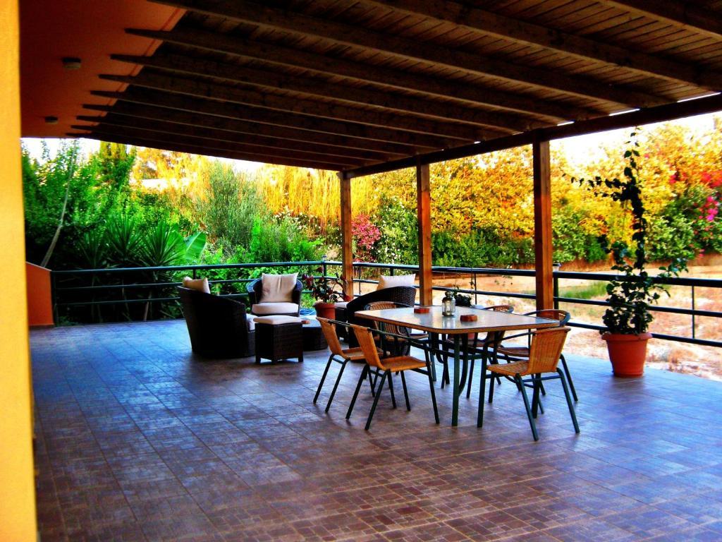 Chrissas Apartments Ретимно Экстерьер фото